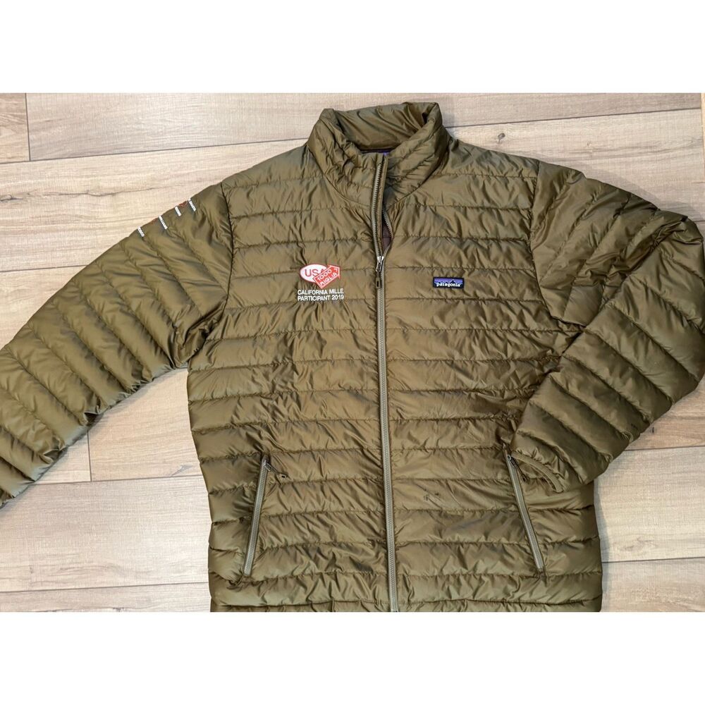 Men's Patagonia Green Olive (Camo Interior) Down Coat Jacket XXL 2XL CA Mile - Picture 2 of 7